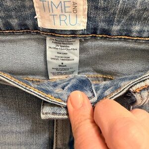 Time and Tru Light Blue Jeans pants